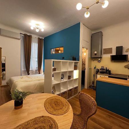 Regina Milano Ai Navigli - Sky Tv, Wifi And Breakfast Box Apartment Exterior foto